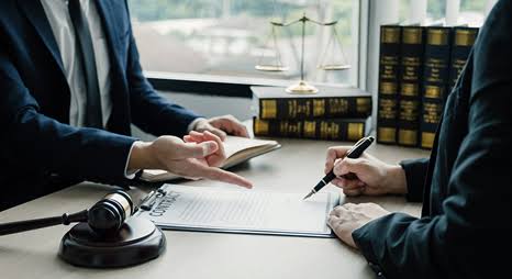 Corporate Attorney in Omaha, NE